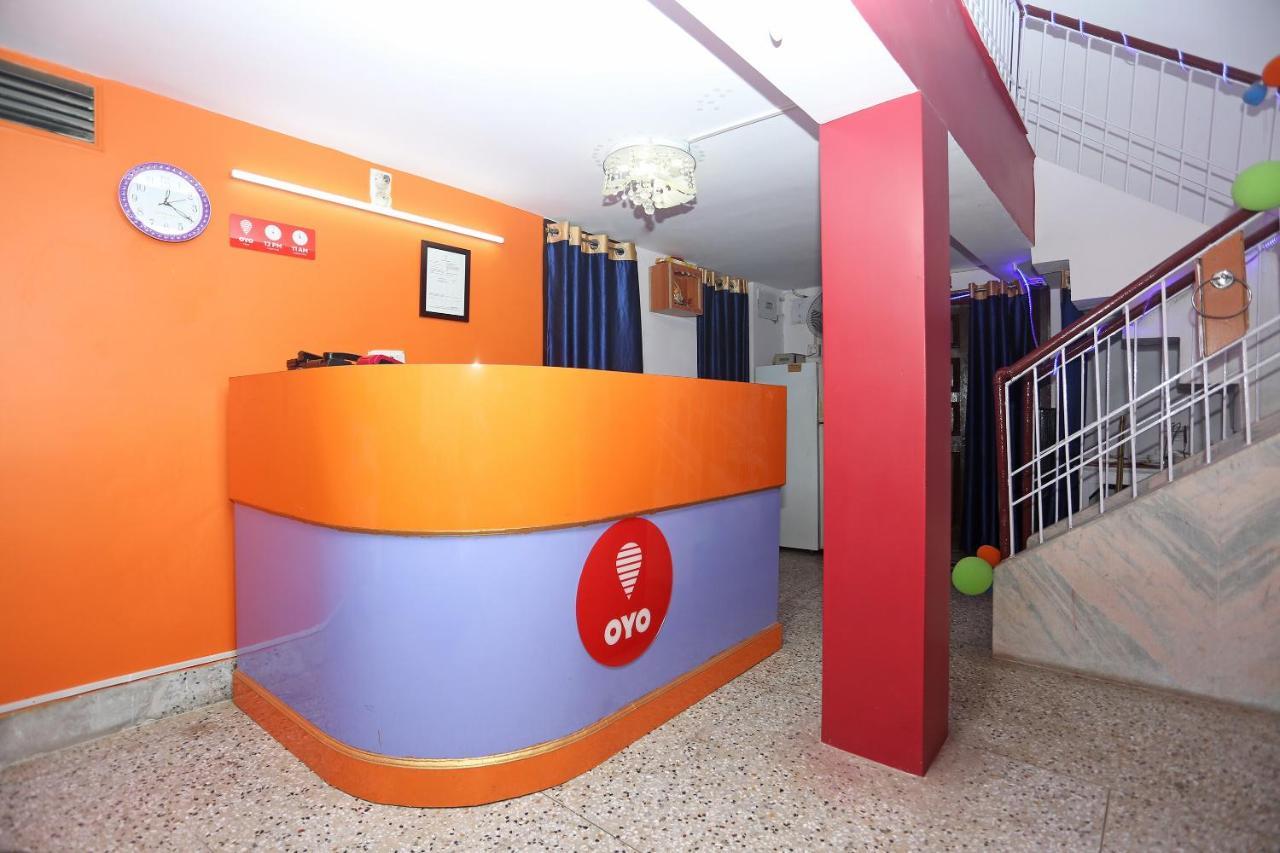 Oyo 10994 Hotel Luxury Inn Patna  Kültér fotó
