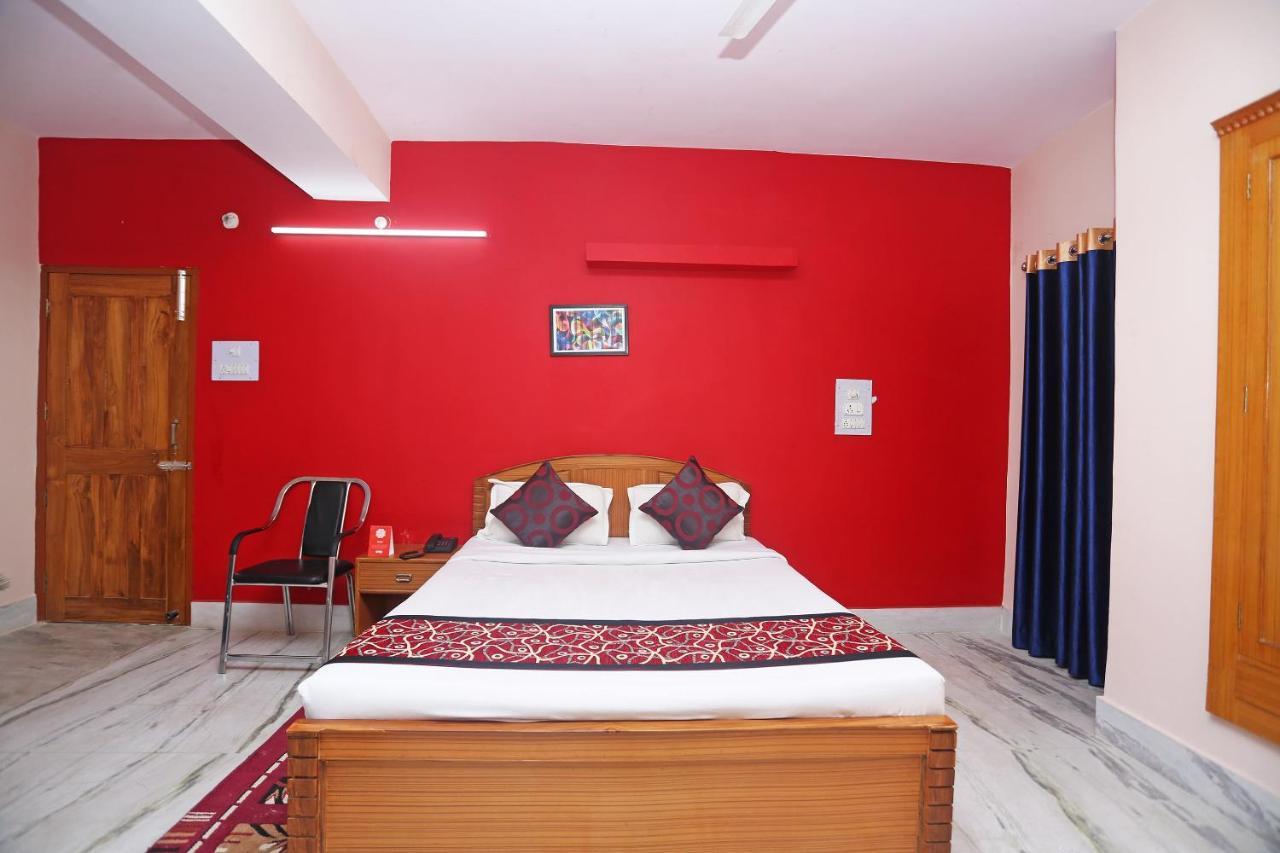 Oyo 10994 Hotel Luxury Inn Patna  Kültér fotó